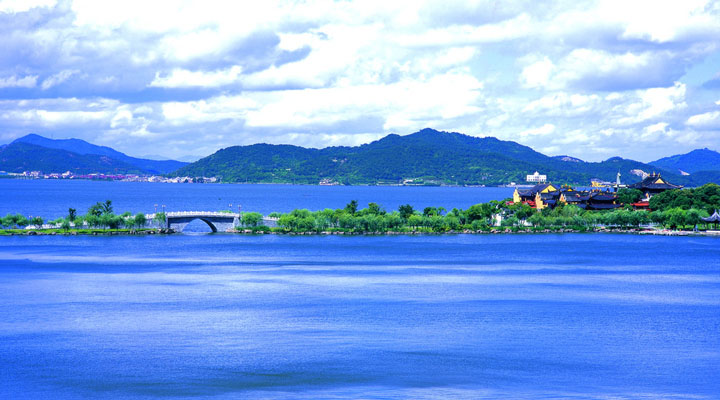 濕地旅游策劃公司:浙江東錢湖旅游度假區(qū)經(jīng)旅游規(guī)劃整治后水質(zhì)提升