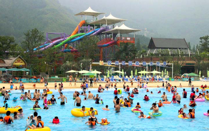 蘇州樂園森林水世界正式營業首日接待游客近萬人